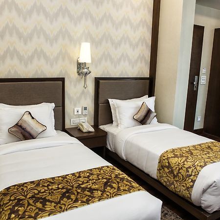 Hotel Gangakashi Нагпур Экстерьер фото
